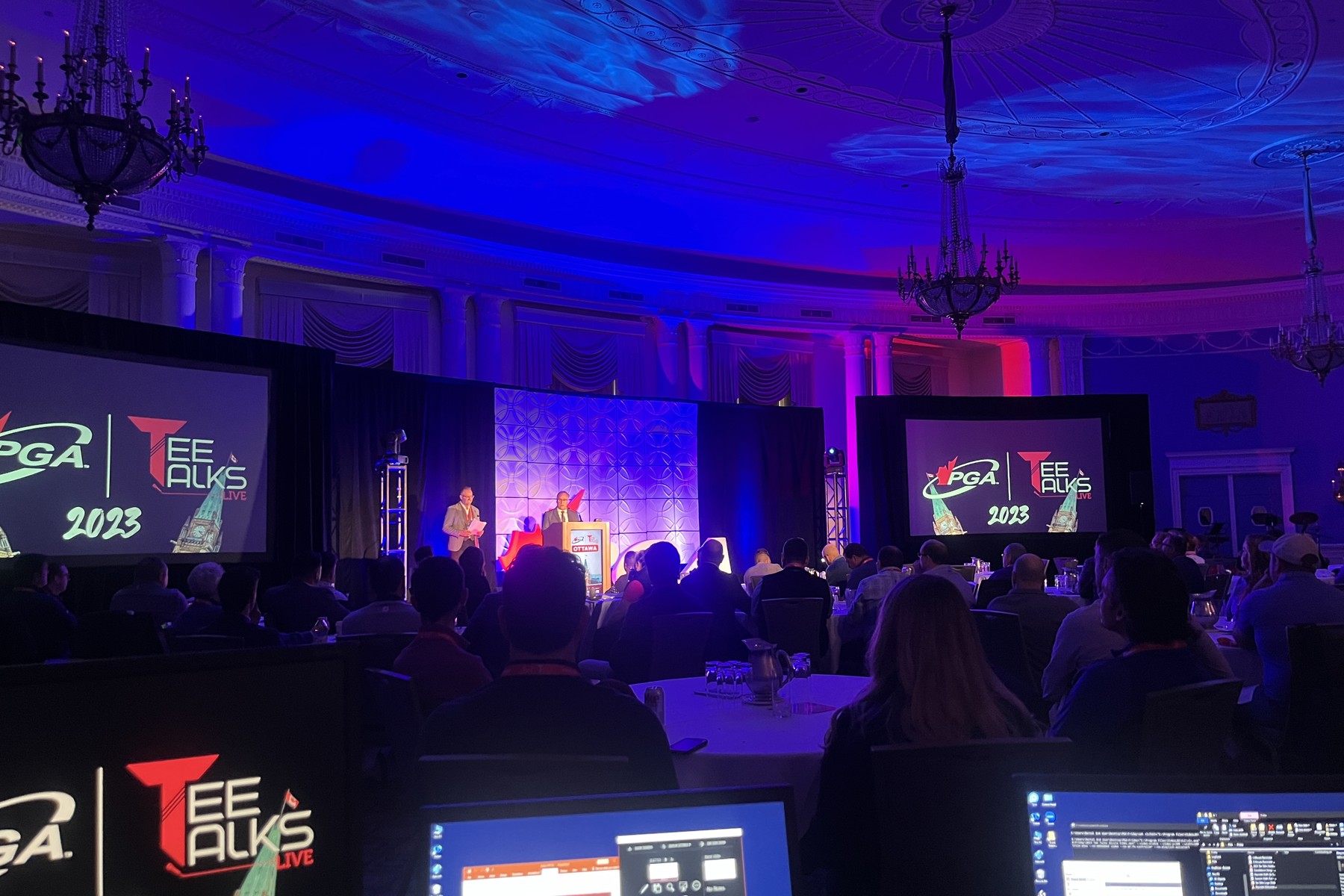 Live event show — show delivery